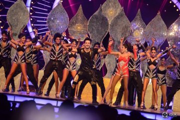 Akhil Akkineni Dance Performance at IIFA Utsavam 2016